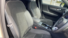 Volvo XC40 2.0 B3P Plus Dark 5dr Auto Petrol Estate